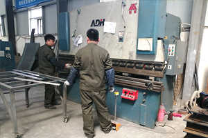 嚴格的生產(chǎn)和質(zhì)量控制團隊