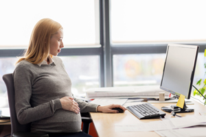 廊坊51岁助孕中介：怀孕第5个月时，胃部下降的感觉是怎么回事？